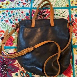 ABLE ABERA COMMUTER Crossbody in black/caramel